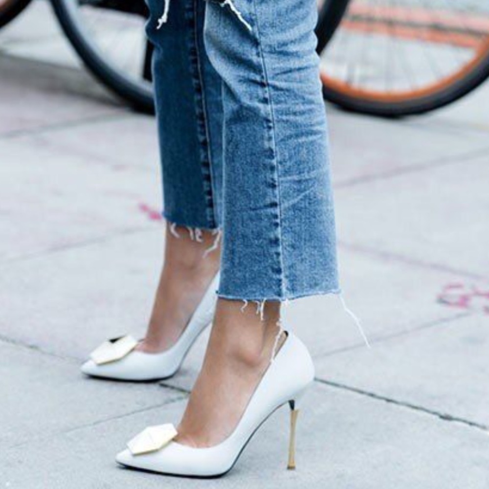 MEK sexy Frey bottom ankle jean